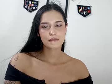 Lyla205 • smoke • 24y • Colombia • private