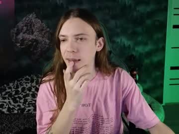 Live cam boy M1shq, 23 yrs – Hot Male Cams