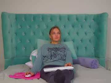 Madisonclares • new • 33y • In the world you dream of • public