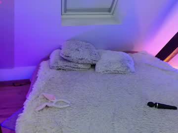 magic_zooey - Free Live Cam Model Online