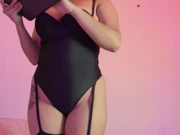 Makii   • feet • 19y • Colombia • public