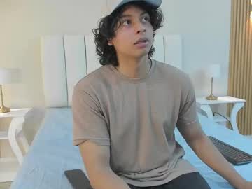 marco_brownn - Live Cam Model Online on Ted's Cam Directory