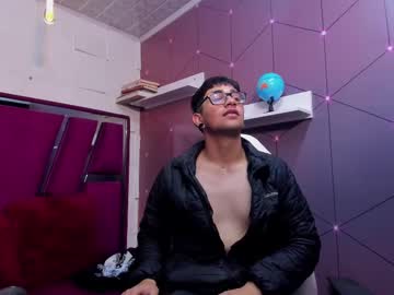 marcus_sky - Live Cam Model Online on Ted's Cam Directory