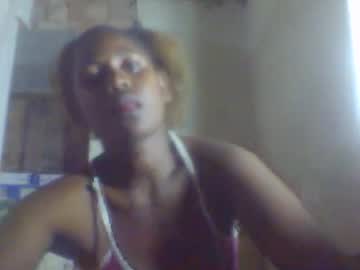 Mariangeeee • anal • 0y • MAYOTTE • public