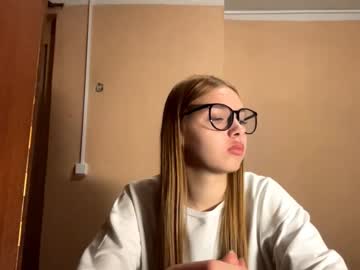 Mariselamallicoat • shy • 18y • Estonia • public