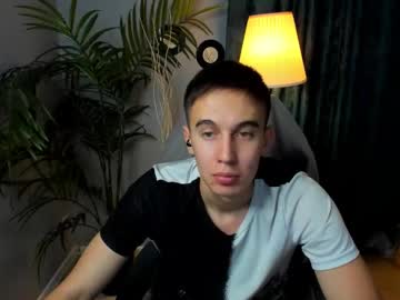 Live cam boy Markkullen – Hot Male Cams