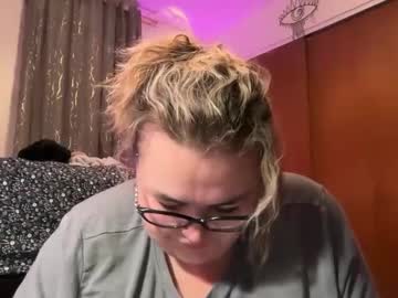 Maroonish Moon • new • 0y • United States • public