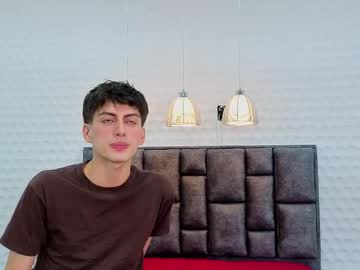 Live cam boy Martin_williams_ – Hot Male Cams