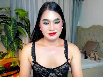 Marveloushugecumontop