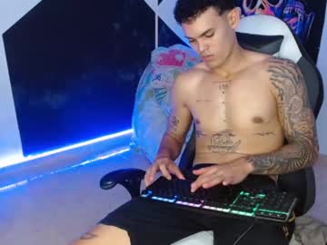 Live cam boy Master_hot777, 21 yrs – Hot Male Cams