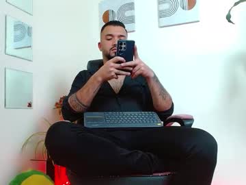 Live cam boy Mathewhot3 – Hot Male Cams