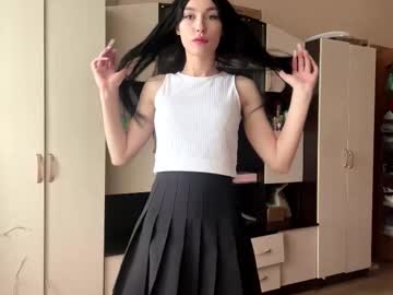 Mathildafutch • petite • 18y • your screen • public