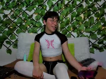 Live cam boy Matthew__strawberry, 21 yrs – Hot Male Cams