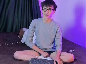 Live cam boy Mattideluca, 19 yrs – Hot Male Cams