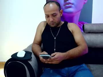 Live cam boy Maximiliano_coot, 29 yrs – Hot Male Cams