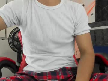 Maximiliano Khalil • bigcock • 22y • Colombia • public