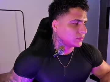 Live cam boy Maximoscott_, 25 yrs – Hot Male Cams