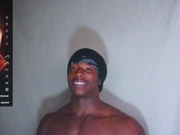 Maxmuscle10 live cam profile photo — HD — ebony — age 23 — cielo