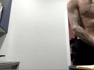 Live cam boy Maxxxblaze_35, 19 yrs – Hot Gay Cams