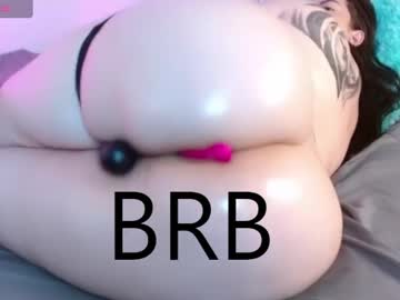 Megancastelli69 • natural • 25y • in you're bed • public