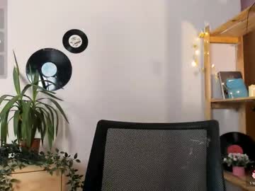 Live cam boy Melinanextdoor, 18 yrs – Hot Male Cams