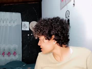 Melissa And Carol • teen • 21y • Queimporta • public