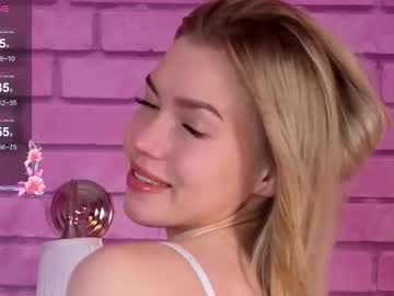 Live cam boy Melissachristal, 18 yrs – Hot Male Cams