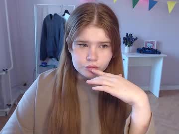 Mellyshy • curvy • 21y • you • public