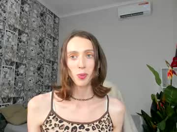 Melody Gepard • cum • 19y • Kingdom Savannah • public