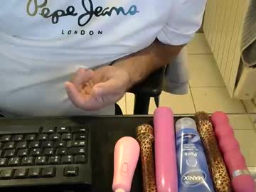 Mentosgum live cam profile photo — HD — slave — age 48 — france