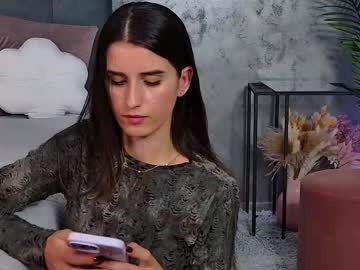 Mia Carter99 • lovense • 25y • România • public