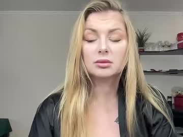 Live Milf Midnightsirena, 25 yrs – Hot Milf Cams