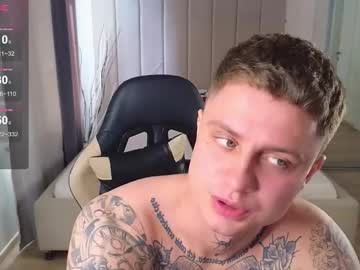 Live cam boy Mike___magic, 27 yrs – Hot Male Cams