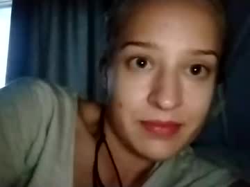 Mila 420 • blonde • 25y • USA • public