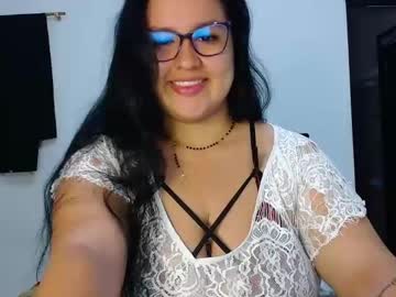 Milendy R • new • 28y • Colombia ? • public