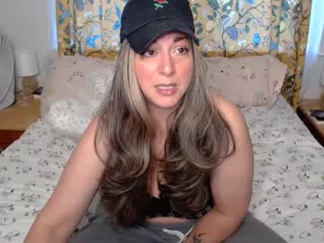 Live webcam: Milfmonee, 51 yrs - Female Sex Cams