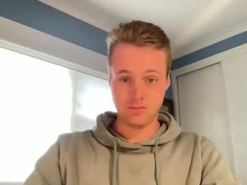 Milkplease1234567 • bigdick • 25y • Victoria, Australia • private