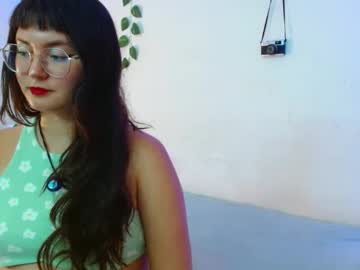 Mily Baker • teen • 22y • Medellin, Colombia • public