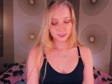 mindinclouds - Free Live Cam Model Online