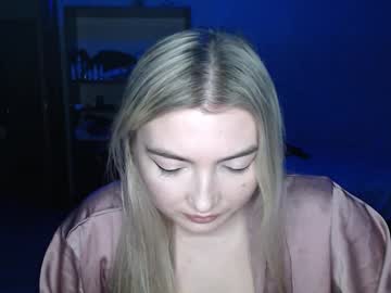 Miraroy live cam profile photo — HD — shy — age 21 — Latvia