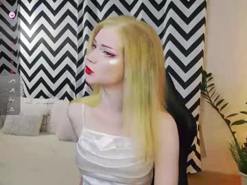 Misamisamane • redhead • 26y • your mind • public