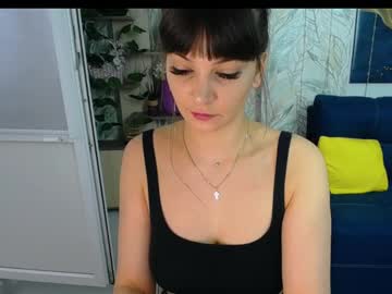 Misslauraslim • young • 27y • Poland Warsaw • public