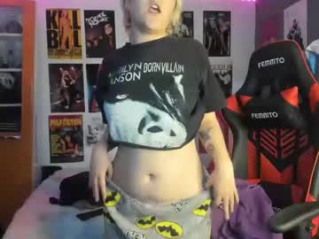 Live webcam: Mistresscrowley_999, 23 yrs - Female Sex Cams