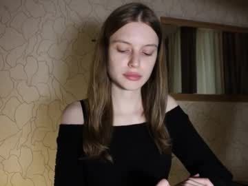 Mistresselizy • feet • here • public