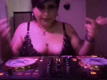 Mistrexxluna • bbw • 24y • your sweetest nightmares • public