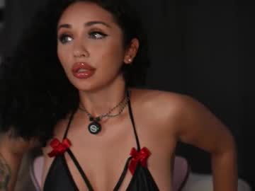 Moan 4 You • ebony • 24y • right here:) • public