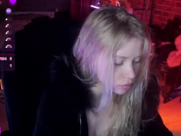 Mollyspirtz • blonde • 18y • Latvia • public