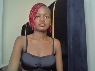 Mona Luv • ebony • 20y • Africa • public