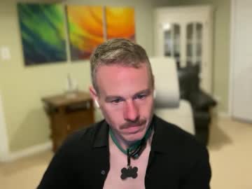 Mr R3 • submissive • 36y • USA • public