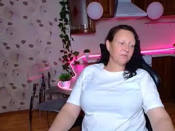 Mrs   Milf • bigboobs • 45y • chaturbate • public